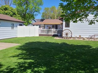 203 Utah St, Glidden, IA 51443