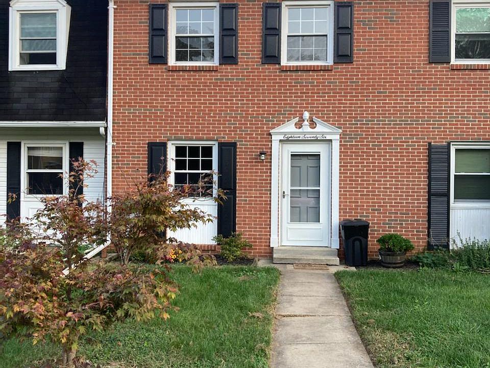 1st image of 1876 Abbey Ln