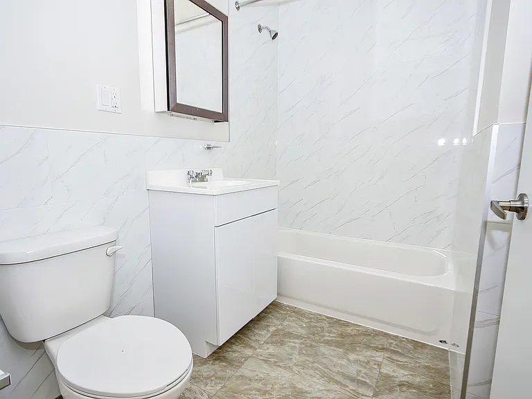 833 Monroe St #2L — Photo 7