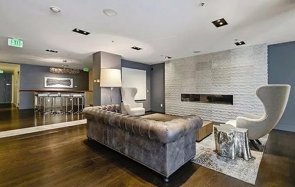 1 bed, 694 sqft, $4,100 — Photo 4