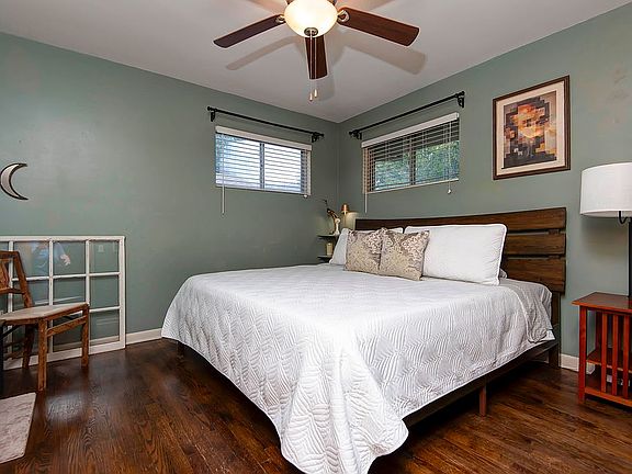 5th image of 426 N Oak Grove Ave