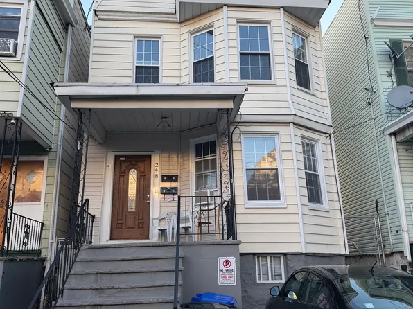 248 Grant Avenue image 1 of 10