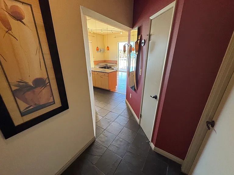 488 E Ocean Blvd #417 — Photo 25