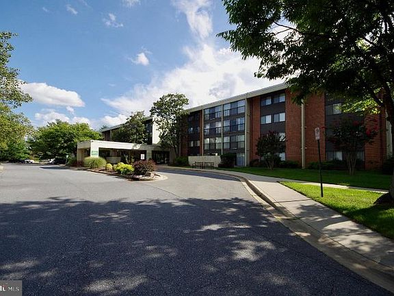 2nd image of 2921 N Leisure World Blvd #1322