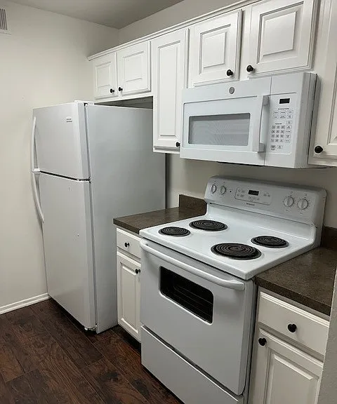 218 N Texas Blvd #201 — Photo 4