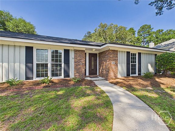 2nd image of 211 Christie Road