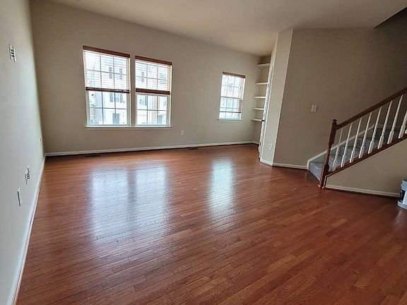 2nd image of 7008 Ingrahm Dr