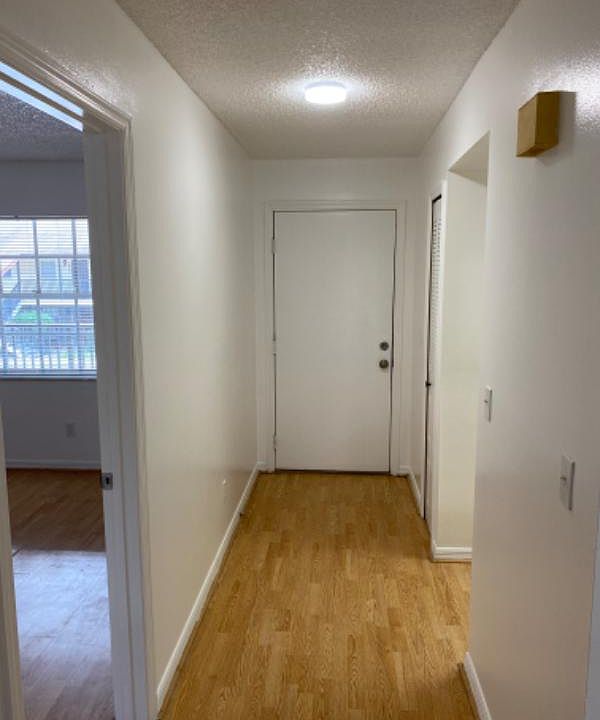 1st image of 3073 Sir Hamilton Cir