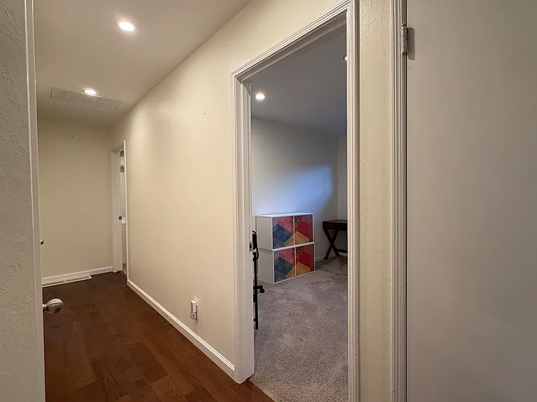 22721 Wildwood St — Photo 13