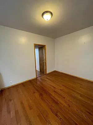 Rented by New York Realty Minimax Inc | media 10