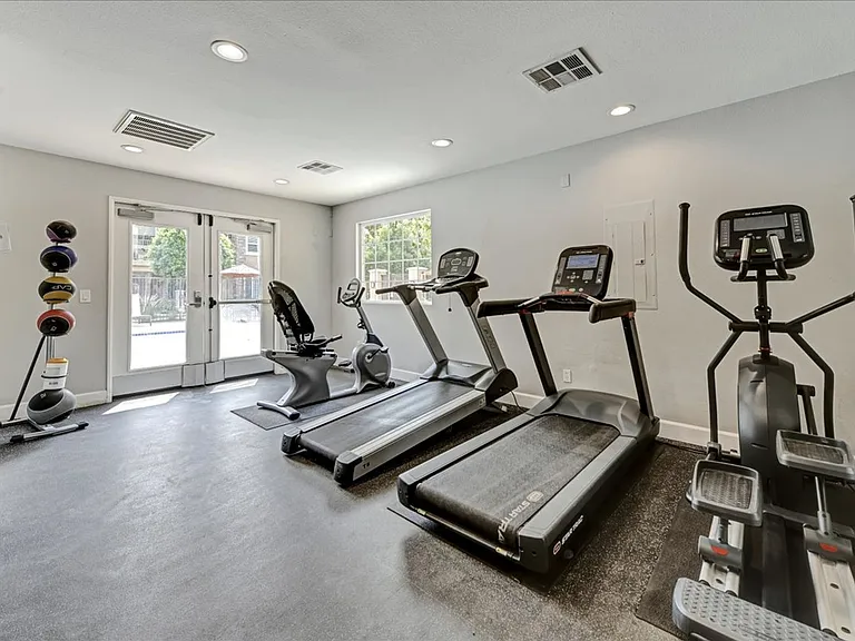 Corona Pointe Resort — Photo 18
