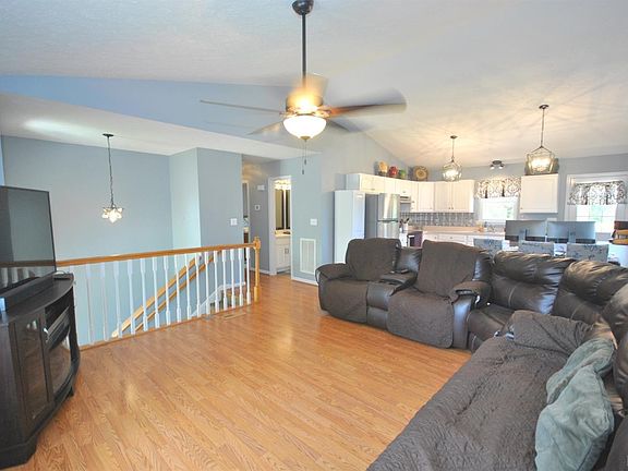 3rd image of 1240 Rainbow Forest Dr Lot 8