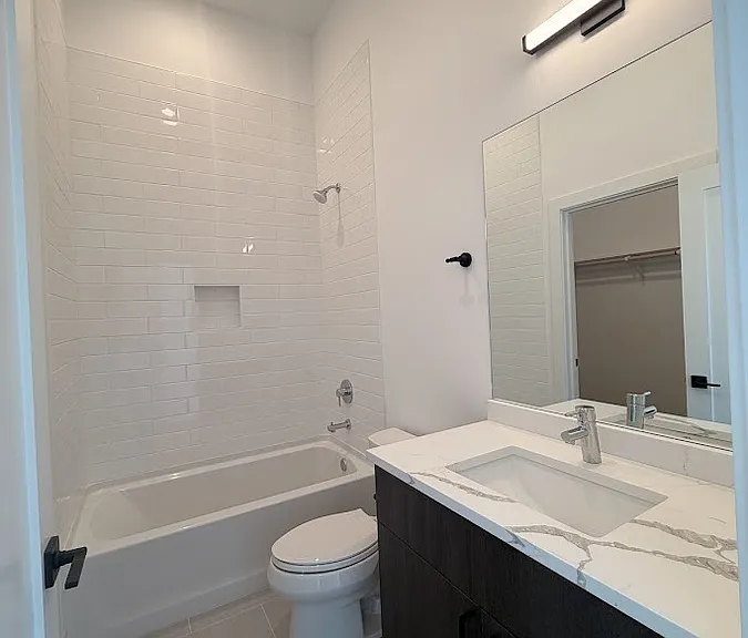 1320 S Ashland Ave #301 — Photo 8