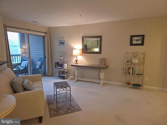 5th image of 104 Bayland Dr Unit 19