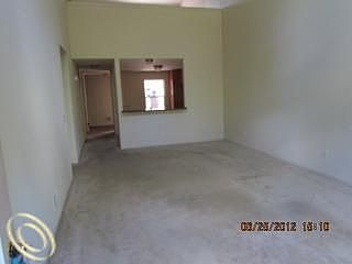 3rd image of 219 N Vista