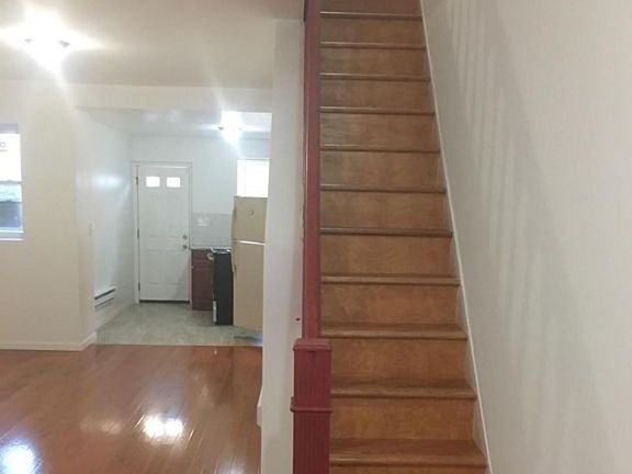 5th image of 2519 S Fairhill St