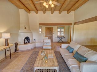 2747 Via Caballero Del Sur, Santa Fe, NM 87505