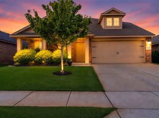 2423 French St, Fate, TX 75189