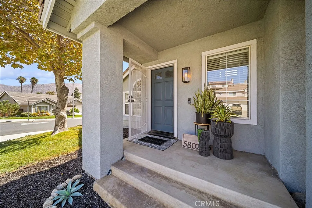 3 bed, 2.5 bath, 1703 sqft, $3,500 — Photo 2