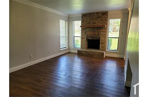 1706 Teasley Ln Photo 1