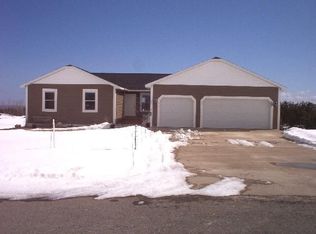 8425 Boca Vista Trl, Traverse City, MI 49684