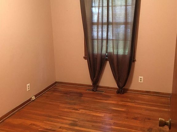 5th image of 2209 SE 22nd St