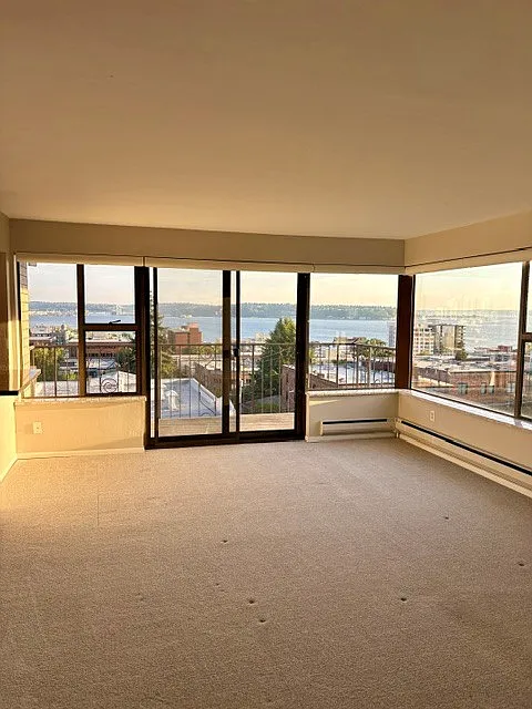 912 3rd Ave W #402