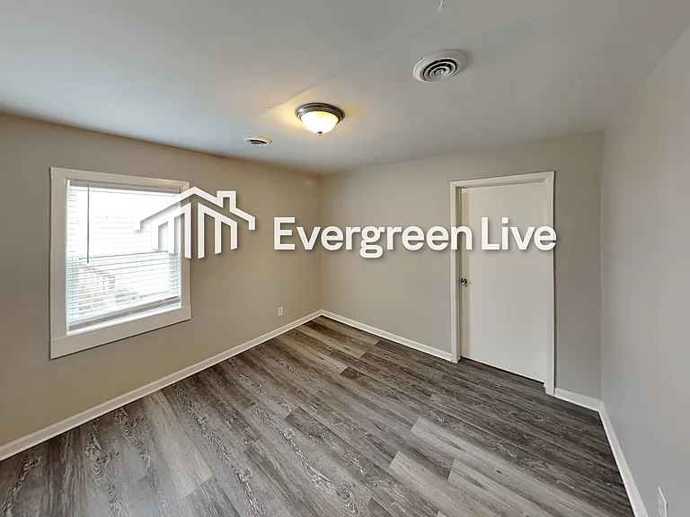 2492 Connally Dr — Photo 10