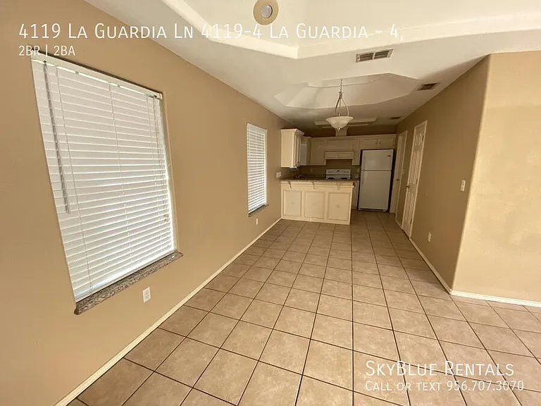 4119 W La Guardia Ln #4 — Photo 4