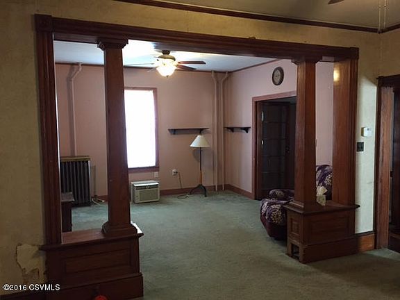 Archway between LR and Family Room