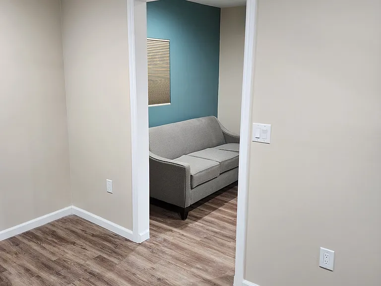 6505 White Oak Ave — Photo 26