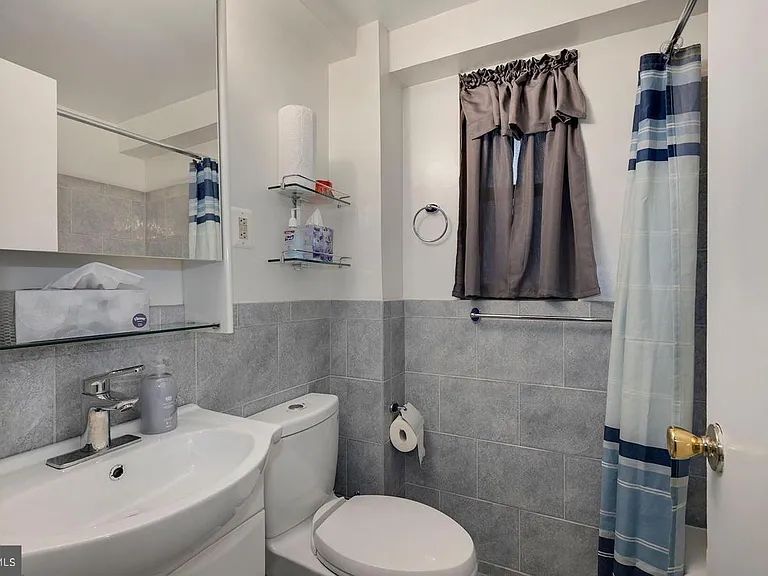 2141 I St NW #313 — Photo 5