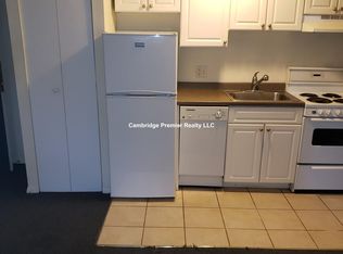122 Sycamore St, Somerville, MA 02145