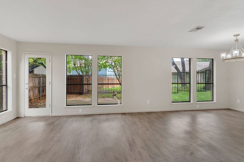 7804 Skylake Dr, Fort Worth, TX - View 6