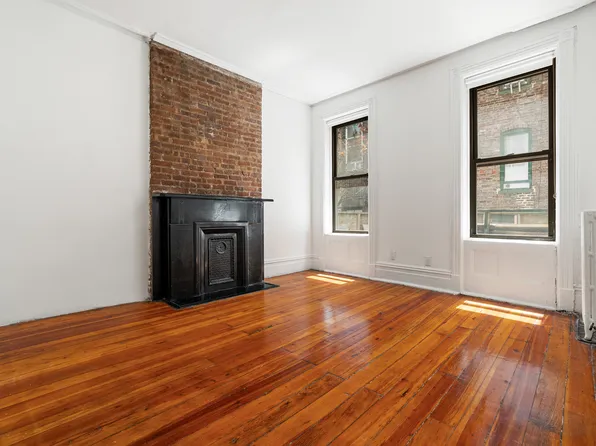 268 West 12th Street image 1 of 9