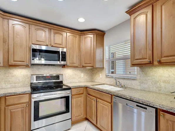 10330 N Military 6a Trail #6a, Palm Beach Gardens, FL 33410