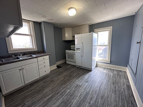 4th image of 514 E Main St