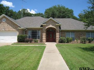 210 W Lurline St, Frankston, TX 75763