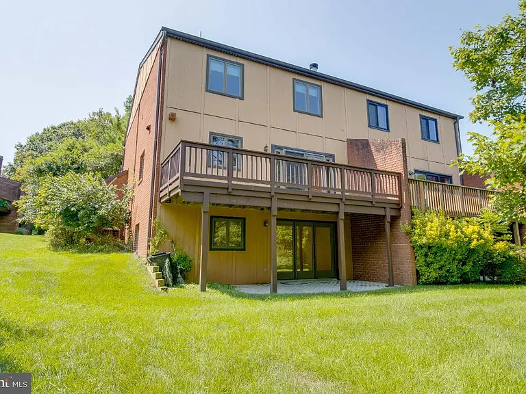 8209 Ruxton Crossing Ct — Photo 12