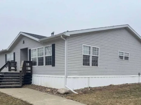 805 Golden Shores Ave #5GS, Creston, IA 50801