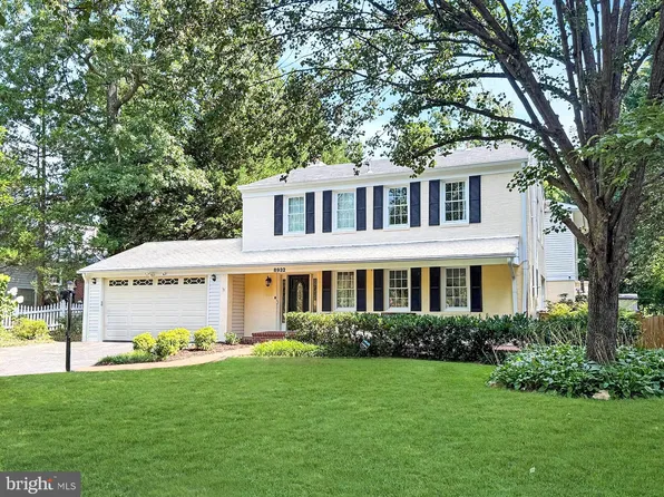 8932 Stark Rd, Annandale, VA 22003