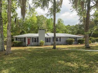 2401 NW 106th Dr, Gainesville, FL 32606