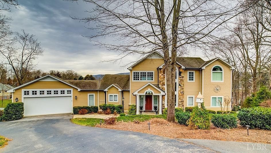 1st image of 205 Mountain Shore Dr
