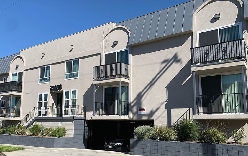 1st image of 23906 Ocean Ave APT 32