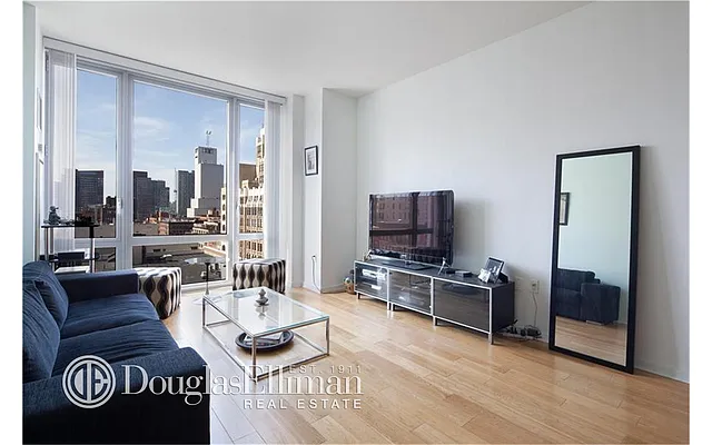 Rented by Douglas Elliman | media 23