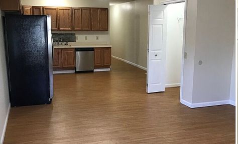 4th image of 1605 N Mulberry St #102
