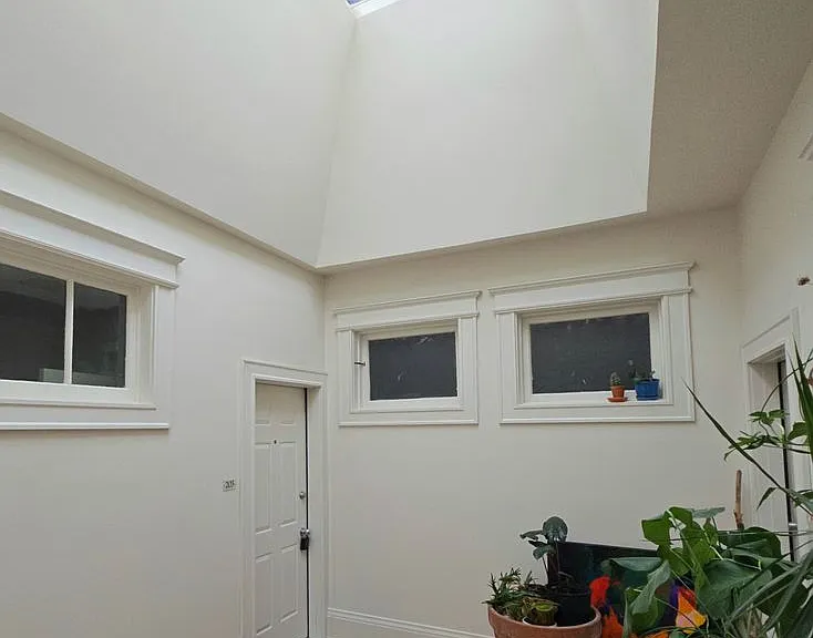 1053 N State St — Photo 3