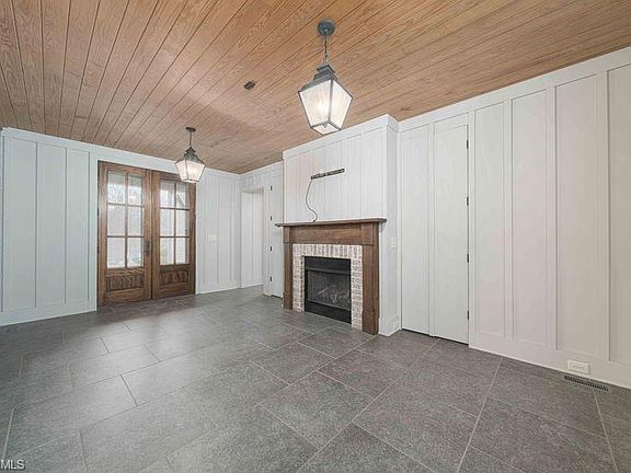 4th image of 423 Lagerfield Ct