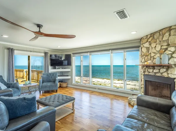 1171 Alligator Dr, Panacea, FL 32346
