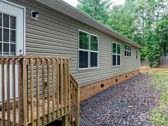 4th image of 3035 Dalton Dr